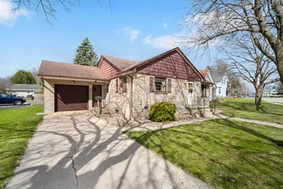1527  Fond Du Lac Ave, Kewaskum, WI 53040 - Photo 2