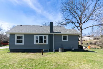 5437  Pleasant View Dr, Racine, WI 53185 - Photo 4