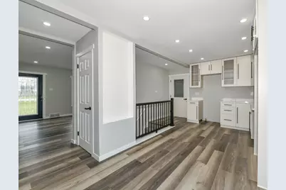 10905 W Oakwood Dr, Franklin, WI 53132 - Photo 18