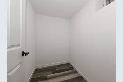 10905 W Oakwood Dr, Franklin, WI 53132 - Photo 38