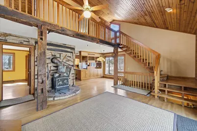 9561  Maple Tree Rd, Farmington, WI 53040 - Photo 4