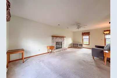 5900  Randal Ln, Racine, WI 53402 - Photo 6