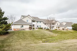 W197N17110 Stonewall Dr, Jackson, WI 53037 - Photo 40