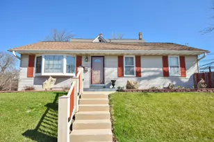 1432 Chestnut St, South Milwaukee, WI 53172 - Photo 2