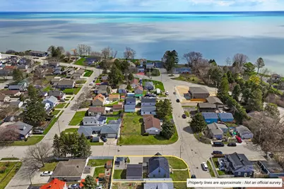 1706  Derby Ave, Racine, WI 53403 - Photo 2