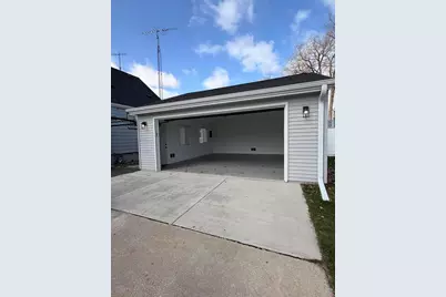 1706  Derby Ave, Racine, WI 53403 - Photo 6