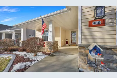 436  Maple Leaf Ct, Manitowoc, WI 54220 - Photo 2