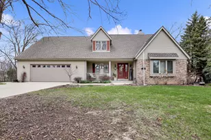 N55W15788 Lavender Lilac Ln, Menomonee Falls, WI 53051 - Photo 36