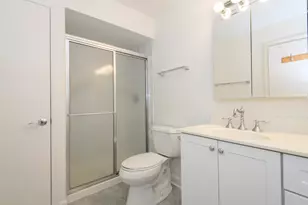 350 Park Hill Dr, Pewaukee, WI 53072 - Photo 16