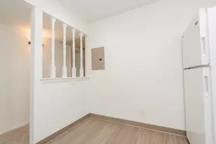 350 Park Hill Dr, Pewaukee, WI 53072 - Photo 10