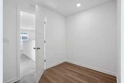 7102  Oakmont Rd, Racine, WI 53403 - Photo 28