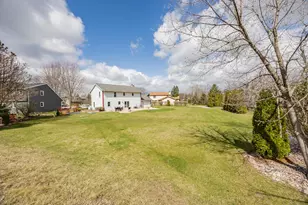 S67W14979 Koso Dr, Muskego, WI 53150 - Photo 10