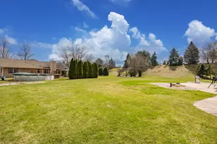 S67W14979 Koso Dr, Muskego, WI 53150 - Photo 6