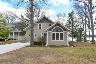 S106W20597 N Shore Dr, Muskego, WI 53150 - Photo 2