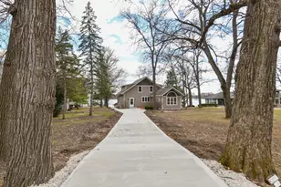 S106W20597 N Shore Dr, Muskego, WI 53150 - Photo 12