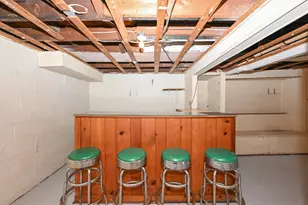 7702 W Lorraine Pl, Milwaukee, WI 53222 - Photo 32