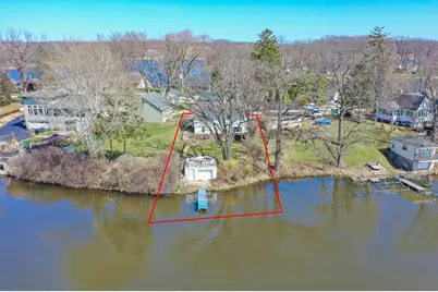 5410 W Peninsula Rd, Racine, WI 53185 - Photo 2