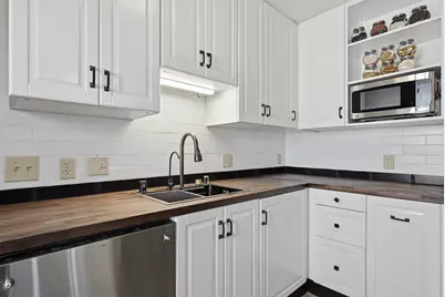 N76W14655  Fairfield Ct, Menomonee Falls, WI 53051 - Photo 12