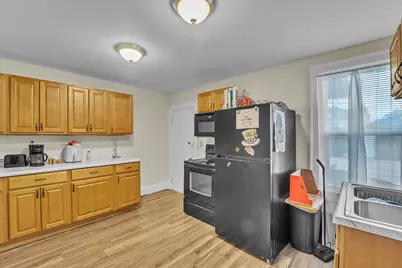 1427  Erie St, Racine, WI 53402 - Photo 14