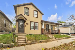 1427 Erie St, Racine, WI 53402 - Photo 2