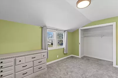 4930 S 28th St, Greenfield, WI 53221 - Photo 28