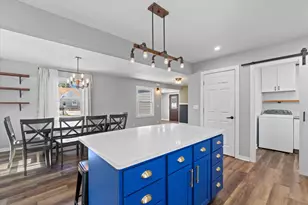 4930 S 28th St, Greenfield, WI 53221 - Photo 8