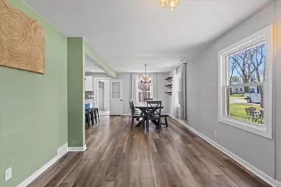 4930 S 28th St, Greenfield, WI 53221 - Photo 12