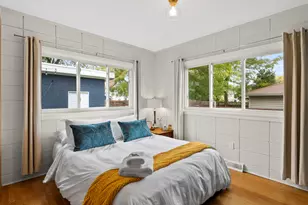 426 E Ohio Ave, Milwaukee, WI 53207 - Photo 16