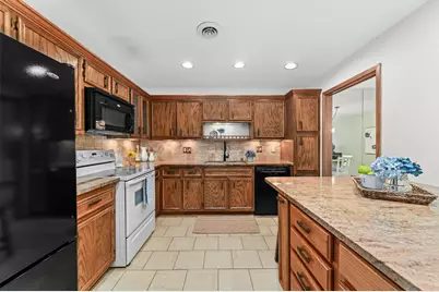 8900 N Park Plaza Ct #211, Brown Deer, WI 53223 - Photo 8