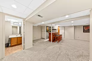 10500 S Jessica Dr, Oak Creek, WI 53154 - Photo 22