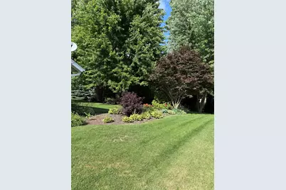 10500 S Jessica Dr, Oak Creek, WI 53154 - Photo 44