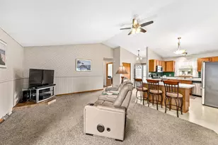 10500 S Jessica Dr, Oak Creek, WI 53154 - Photo 4