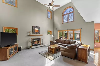 8513 S 47th St, Franklin, WI 53132 - Photo 32