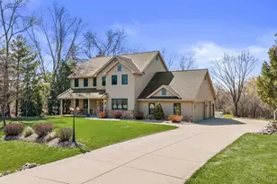 8513 S 47th St, Franklin, WI 53132 - Photo 4