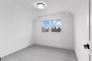 3820 E Munkwitz Ave, Cudahy, WI 53110 - Photo 16