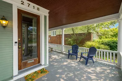 2718 E Kenwood Blvd #2, Milwaukee, WI 53211 - Photo 2