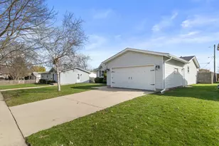 5315 66th Pl, Kenosha, WI 53142 - Photo 24