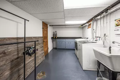 2609 S 50th St, Milwaukee, WI 53219 - Photo 38