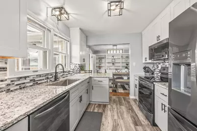 2609 S 50th St, Milwaukee, WI 53219 - Photo 14