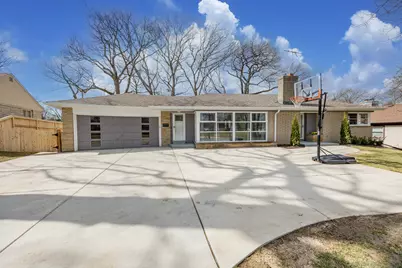 2609 S 50th St, Milwaukee, WI 53219 - Photo 2