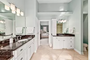 14445 W Meadowshire Dr, New Berlin, WI 53151 - Photo 16