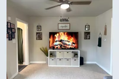 2213 S 35th St, Manitowoc, WI 54220 - Photo 6