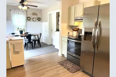 2213 S 35th St, Manitowoc, WI 54220 - Photo 36