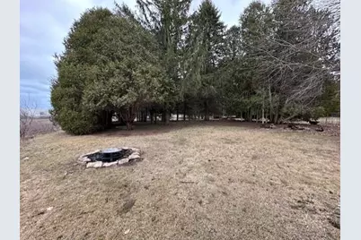 2213 S 35th St, Manitowoc, WI 54220 - Photo 32