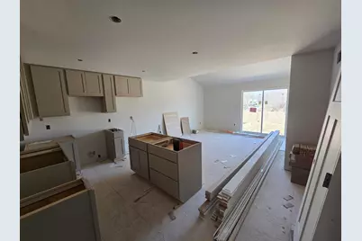 W219N16394  Jasmine Ct, Jackson, WI 53037 - Photo 4