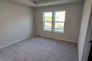 624 Harvest Ln, Hartford, WI 53027 - Photo 6