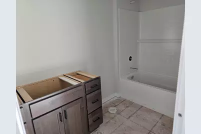 624  Harvest Ln, Hartford, WI 53027 - Photo 12