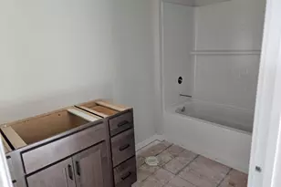 624 Harvest Ln, Hartford, WI 53027 - Photo 12