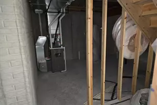 624 Harvest Ln, Hartford, WI 53027 - Photo 10