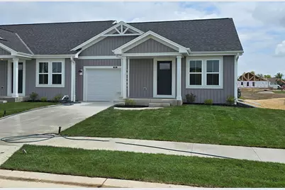 624  Harvest Ln, Hartford, WI 53027 - Photo 1